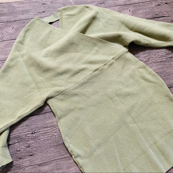 🔥🔥Sexy and Cozy Green V Neck Sweater Dress - Picture 7 of 8